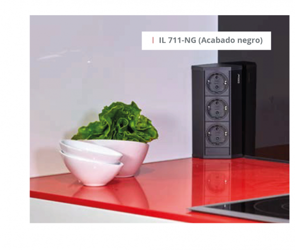 PC COCINAS - Estudio de cocinas - Enchufes de superficie IL711 en acabado  negro y aluminio